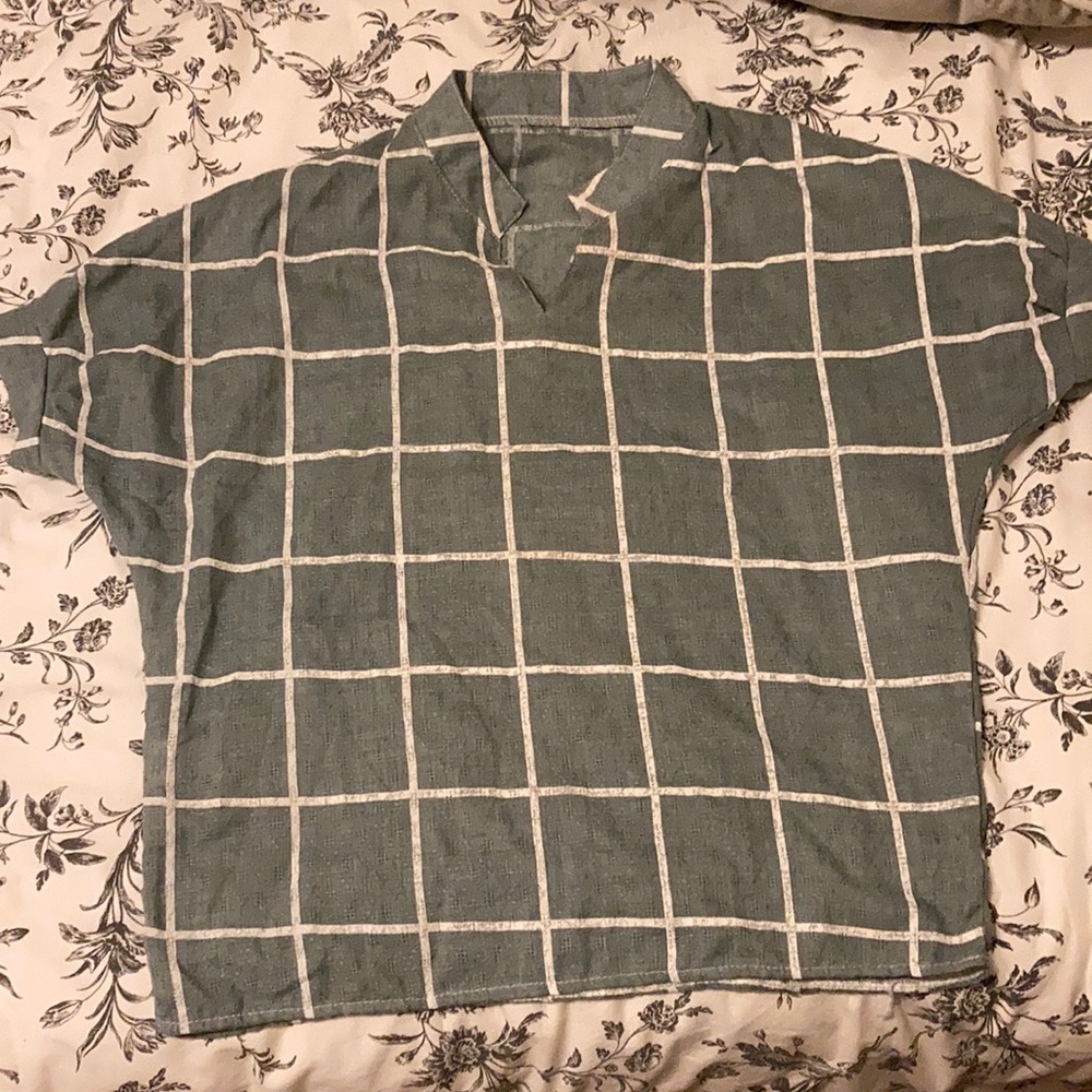 Mint green short sleeve shirt